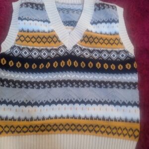 women's Multicolor Patterned Sweater Vest